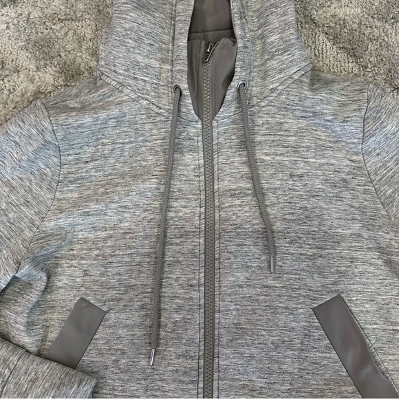 Athleta Victory Primaloft Light Gray Full Zip Jacket Large L - Picture 3 of 8